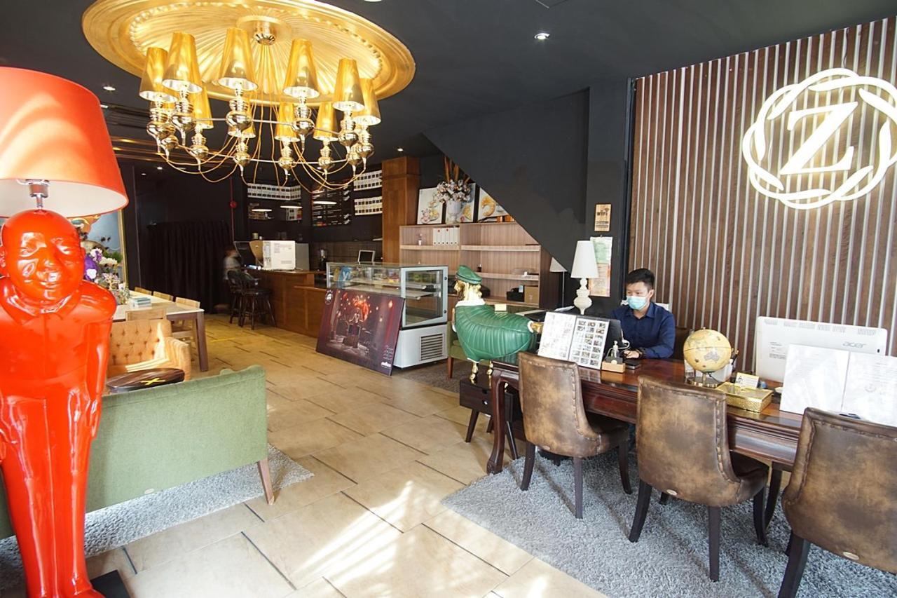 Z Hotel Ipoh Esterno foto